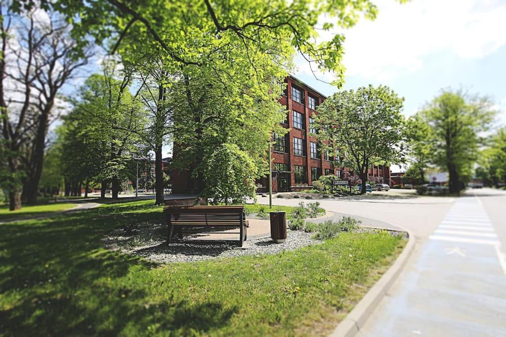 Apartimento Hydral Viene Wrocław Eksteriør billede